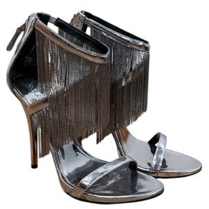 Brian Atwood Condessa Metallic Silver Fringe Heels 8.5 Chains Party Cocktail